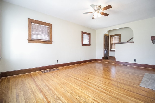 Photo - 306 E Northgate Pkwy