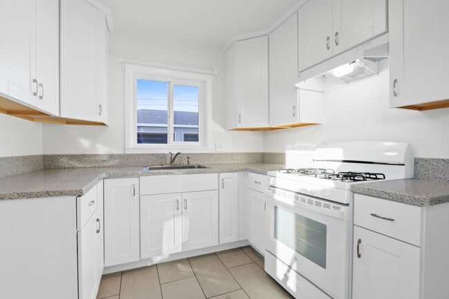 Photo - 3569 Mulford Ave Unit D