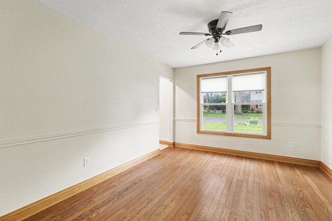 Photo - 136 Brookside Ave