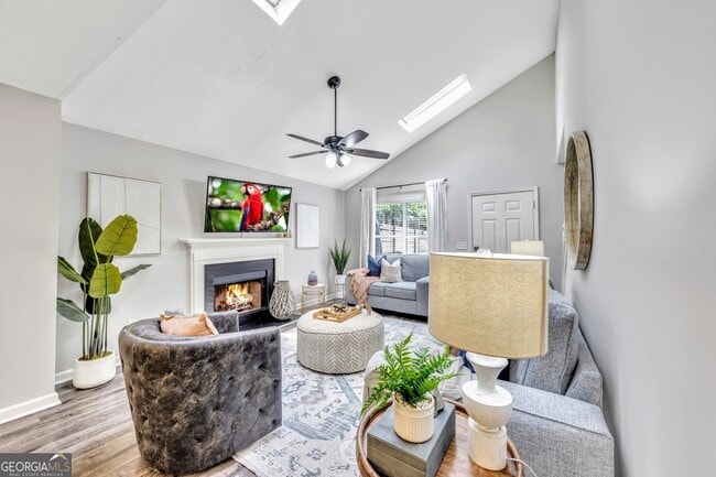 Photo - 4210 Lakes End Dr NW