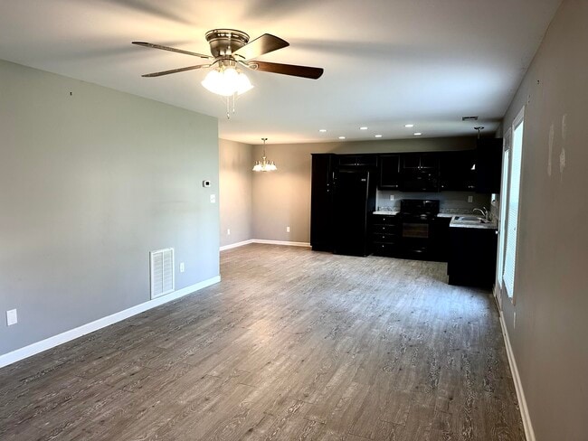 Photo - 2353 Walcot Way