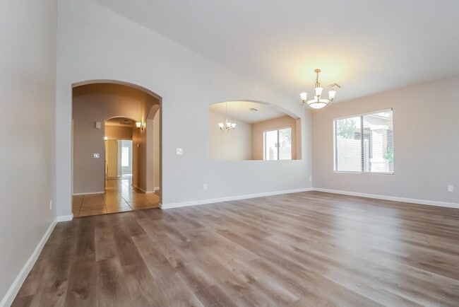 Photo - 13625 W Lisbon Ln
