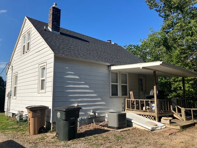 1427 Ozark St