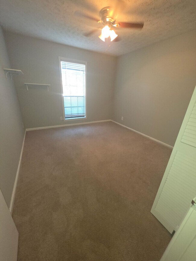 Photo - 7136 Breckenridge Dr