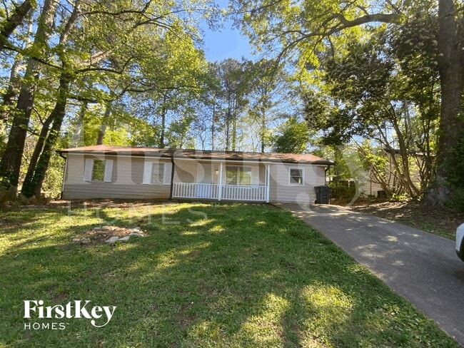 Building Photo - 359 Cindy Dr SE