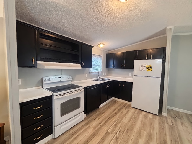 Building Photo - 7007 Timber Ridge N