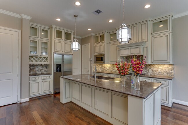 Photo - 3 Herons Flight Pl