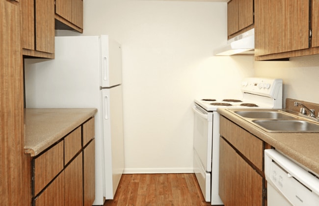 The Summit Apartments