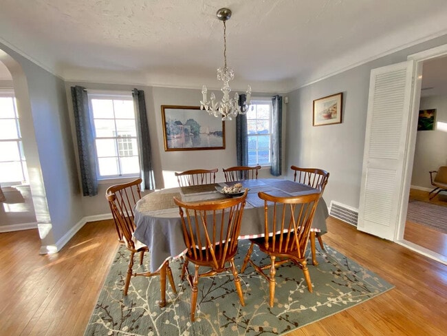 Photo - 2336 Canterbury Rd Unit ID1057680P