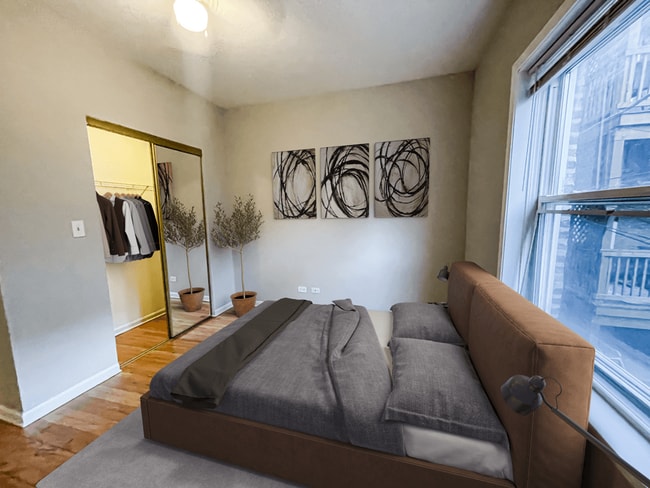 Photo - 722 W Barry Ave