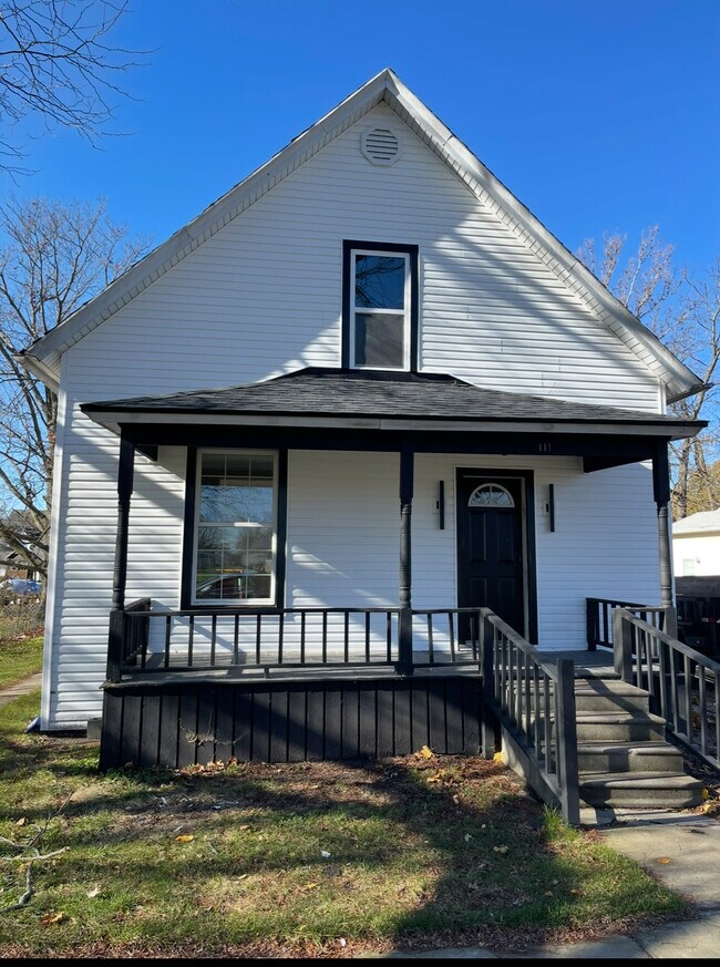 Photo - 111 N Melvin St