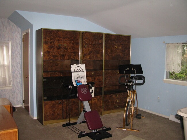 Bedroom 2 - 2363 Mount Carmel Ave Unit 2
