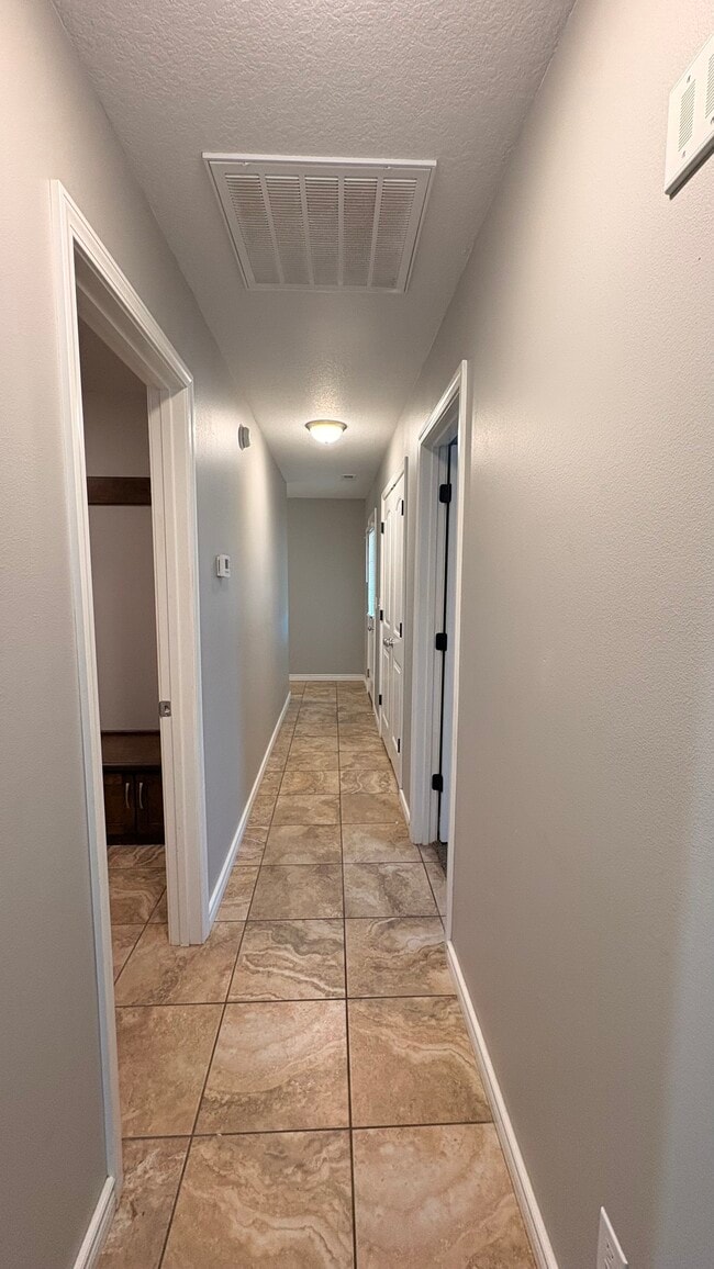 Photo - 1614 S College St