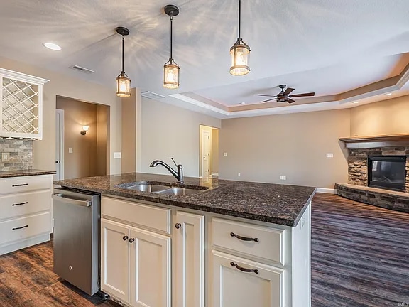 Photo - 11297 Belleharbour Cove