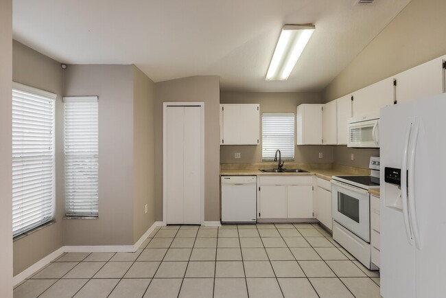 Photo - 219 Lookout Dr