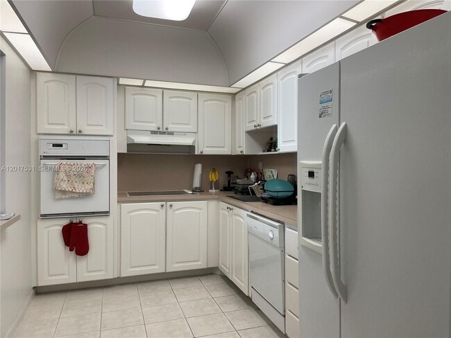 Photo - 19390 Collins Ave Unit 1225