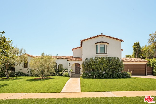 Photo - 647 Toyopa Dr