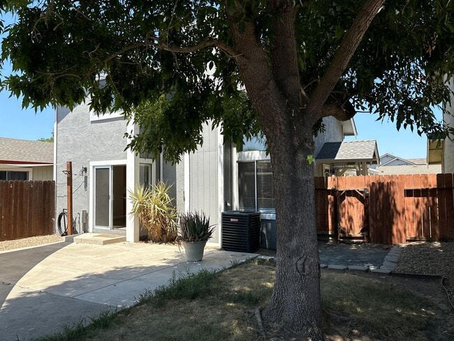 Photo - 239 Almondtree Ln