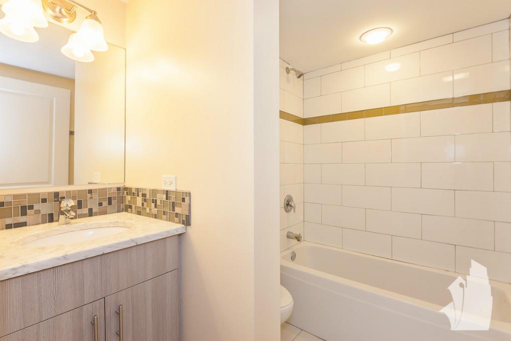 Photo - 3707 N Wilton Ave Unit gorund
