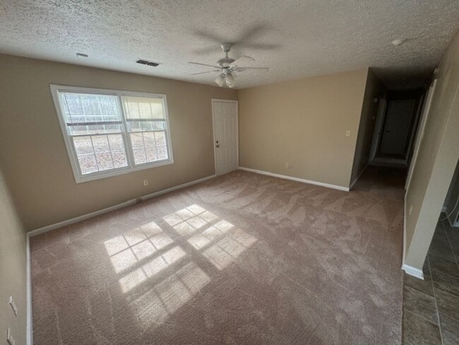 Photo - 117 W Hopson Rd