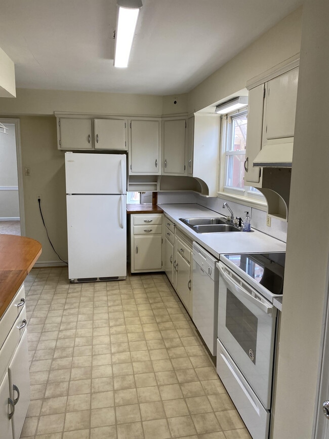 Photo - 1111 Fairfield Ave