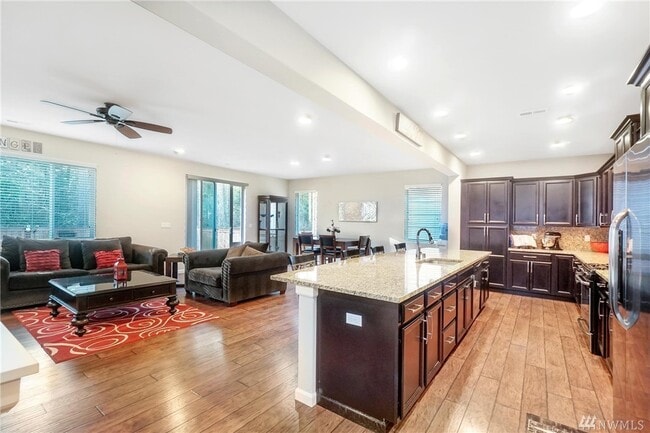 Photo - 8935 Corona St NE