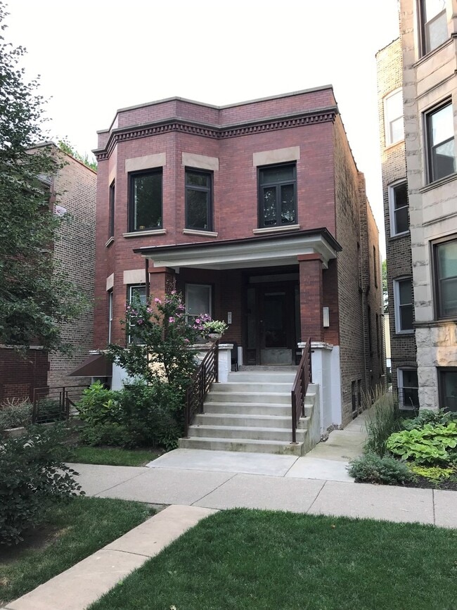 Building Photo - 2217 W Giddings St Unit G Rental