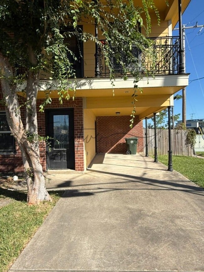 Photo - Updated 2-Bed Townhouse Steps from McNeese... Unit 369 East Sale Road