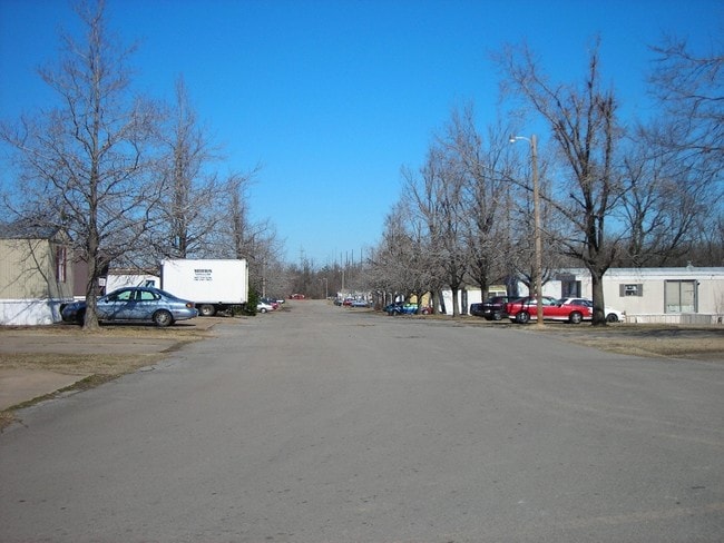 Photo - Bella Vista Village Apartments