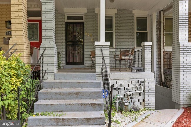 Building Photo - 952 Shepherd St NW Rental