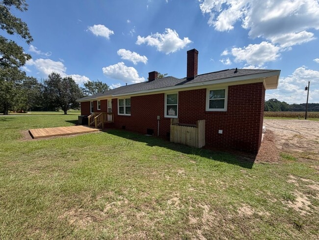 3858 Neuse Rd