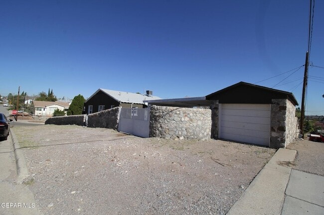 Photo - 3200 Richmond Ave