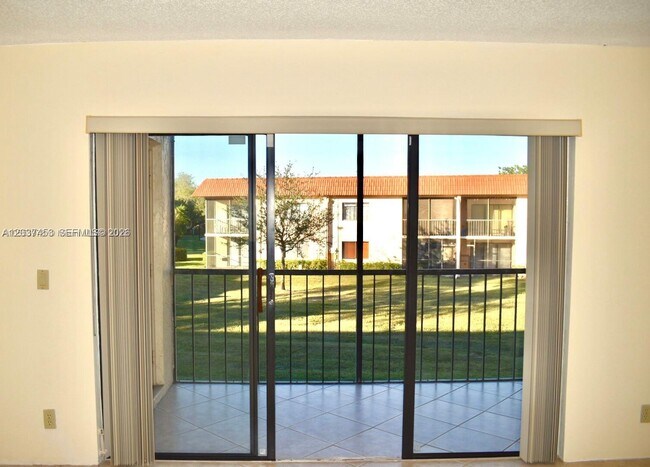 Photo - 369 Lakeview Dr Unidad 204