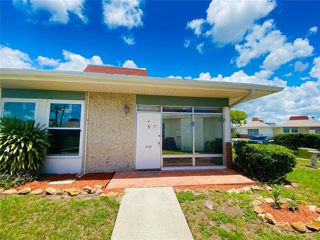 Building Photo - 4351 Tahitian Gardens Cir Unit H Rental