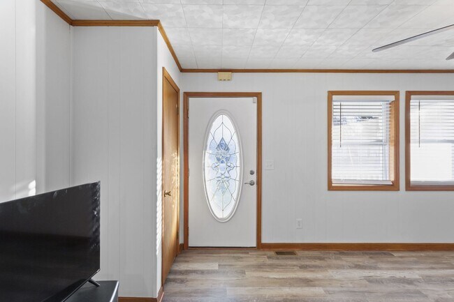 Photo - Charming 3 Bedroom Home for Rent!