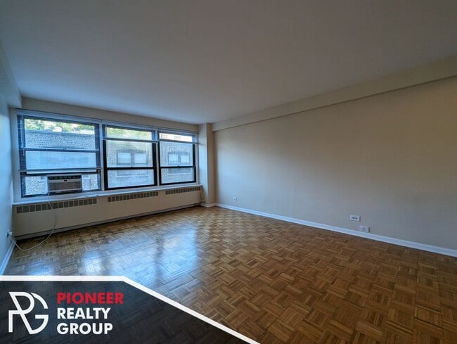 Photo - 4180 N Marine Dr Unit 512