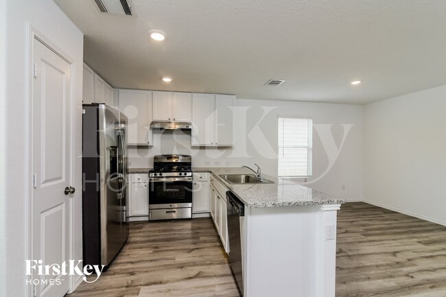 Photo - 10211 Devon Wheel St