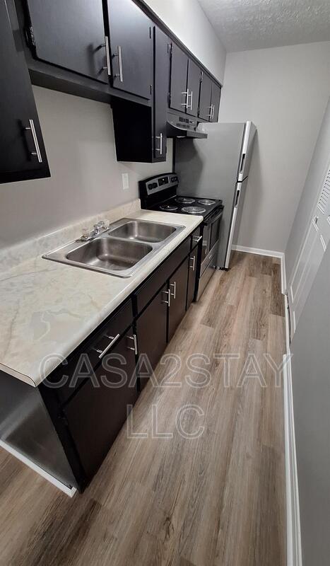 Building Photo - 383 Redmar Blvd Unit 50