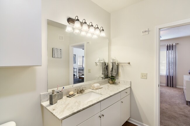 Photo - Landing at Willow Bayou Apartment Homes