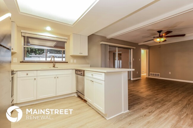 Photo - 1352 Ranchwood Dr