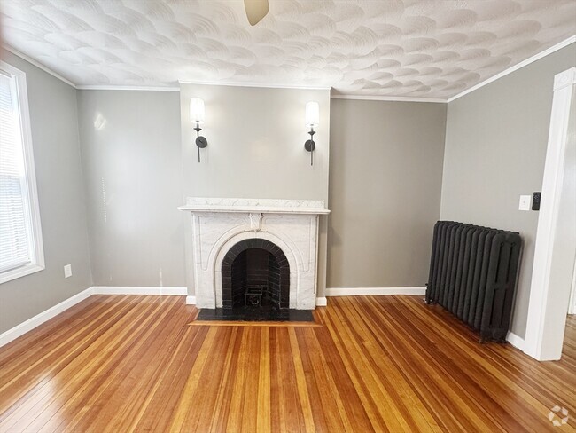 Building Photo - 19 Saratoga St Unit 2 Rental
