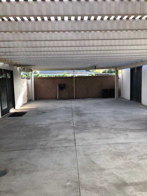 Photo - 2423 La Presa Ave