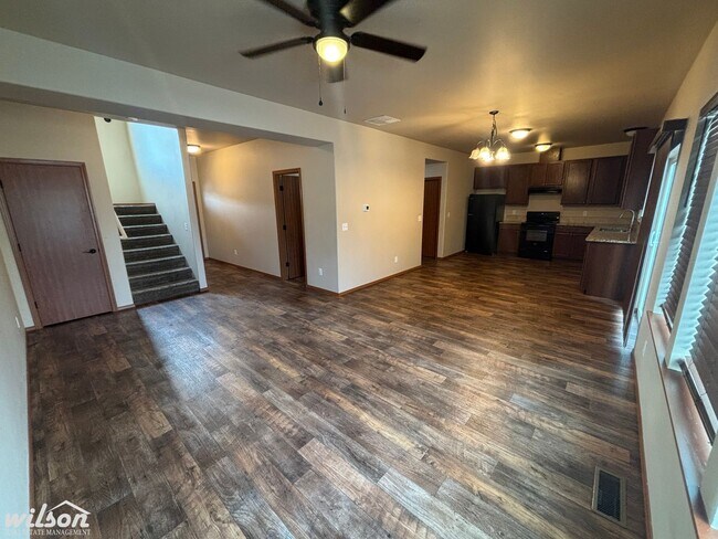 Photo - 710 N 29th Ave Unidad 2