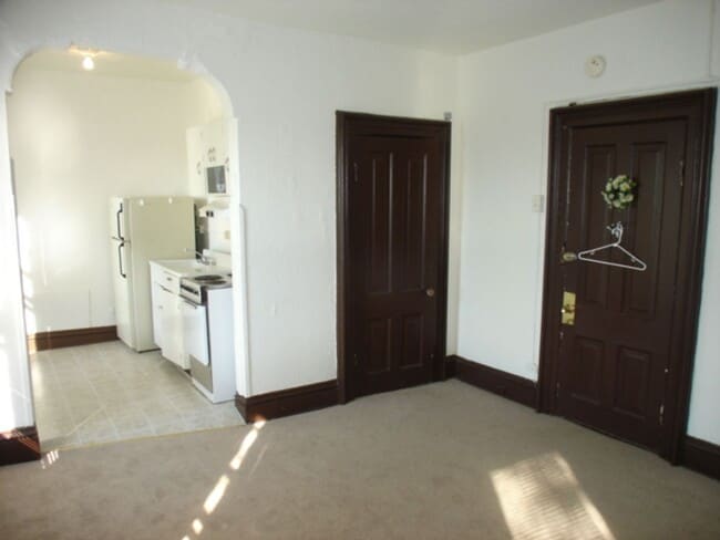 Photo - 209 E Mifflin St Unit 1