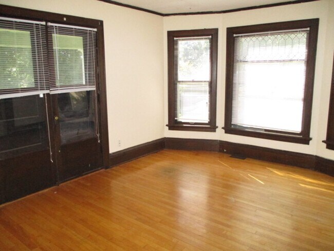 Photo - 1728 Van Hise Ave Apartment Unit #2