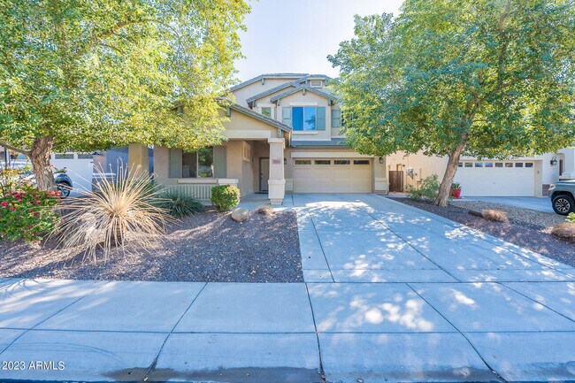 Photo - 2943 E Quiet Hollow Ln