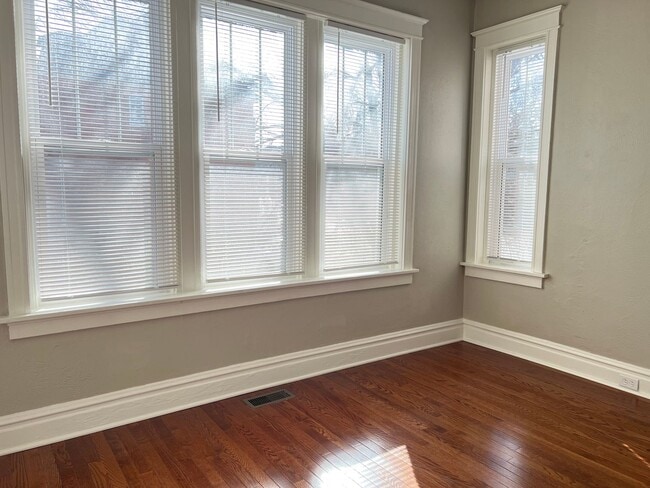 Photo - Newly Updated Two-Bedroom in Tower Grove South Unit 1N