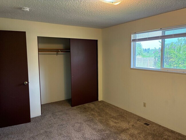 Photo - 2121 E Viewmont Dr