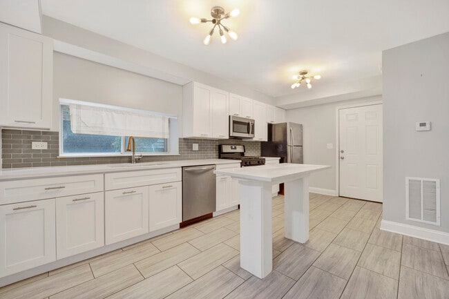 Photo - 2107 W Huron St Unit G