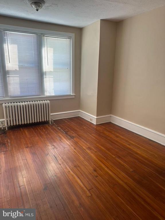 Photo - 5608 N Mascher St